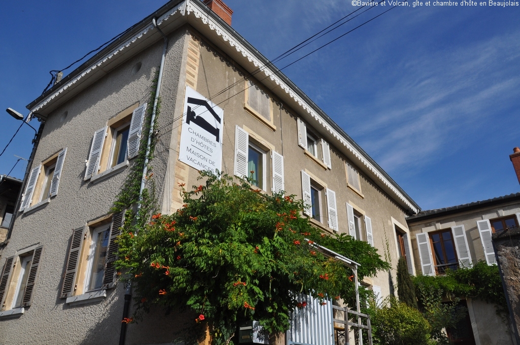 Character-beaujolais-cottage-self-catering-accomodation-Baviere-et-volcan (153)